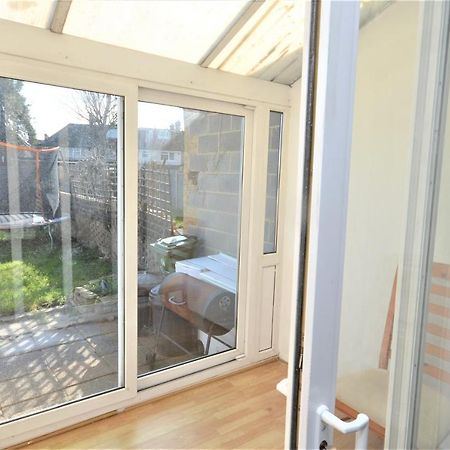 London Deluxe 3 Bedroom House With Parking Space ดาเกนแนม ภายนอก รูปภาพ